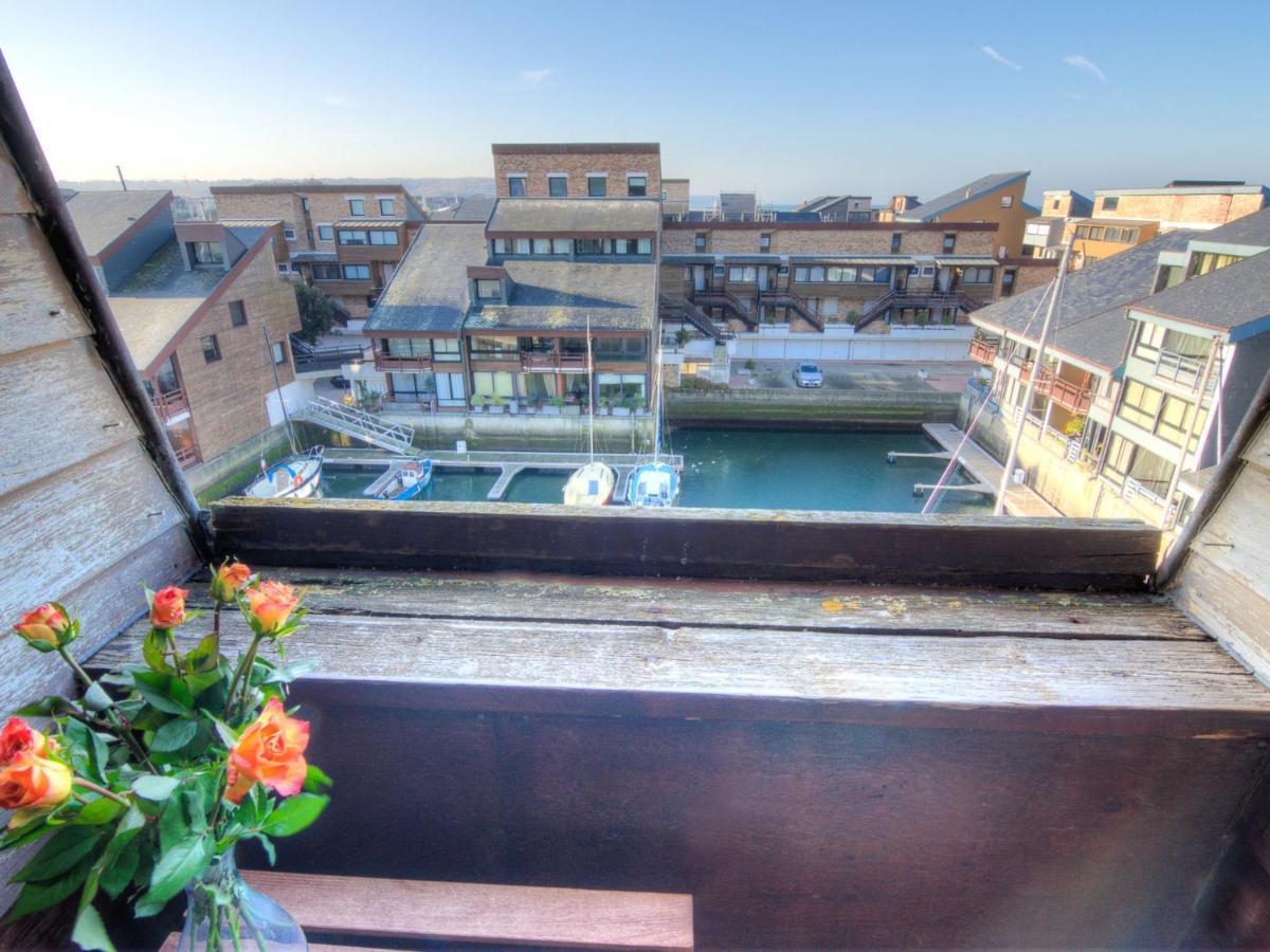 Les Marinas-4 By Interhome
